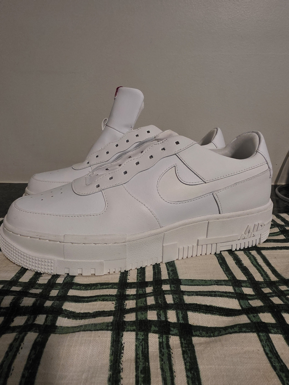Nike WMNS Air Force 1 Pixel 'Summit White' Women's Sneakers